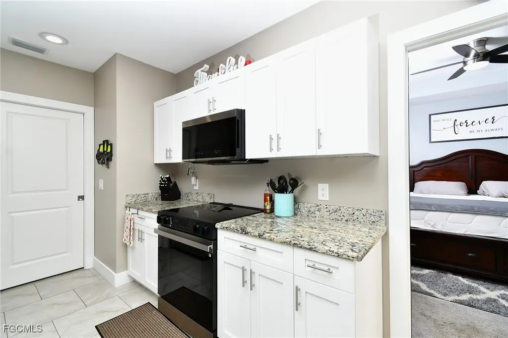828 Downer Avenue S Lehigh Acres FL 33974