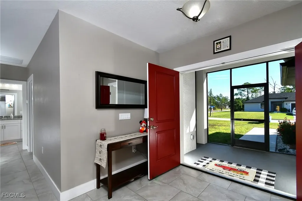 828 Downer Avenue S Lehigh Acres FL 33974