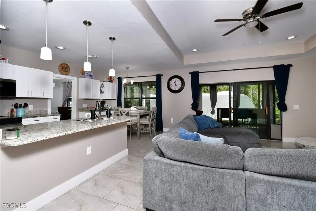 828 Downer Avenue S Lehigh Acres FL 33974