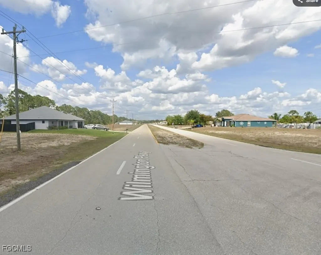 417 Wilmington Parkway Cape Coral FL 33993