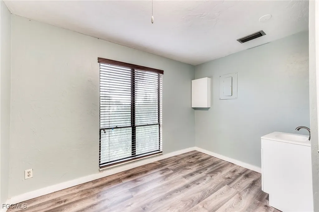 1149 Periwinkle Way Sanibel FL 33957