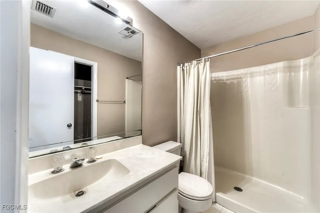 1149 Periwinkle Way Sanibel FL 33957