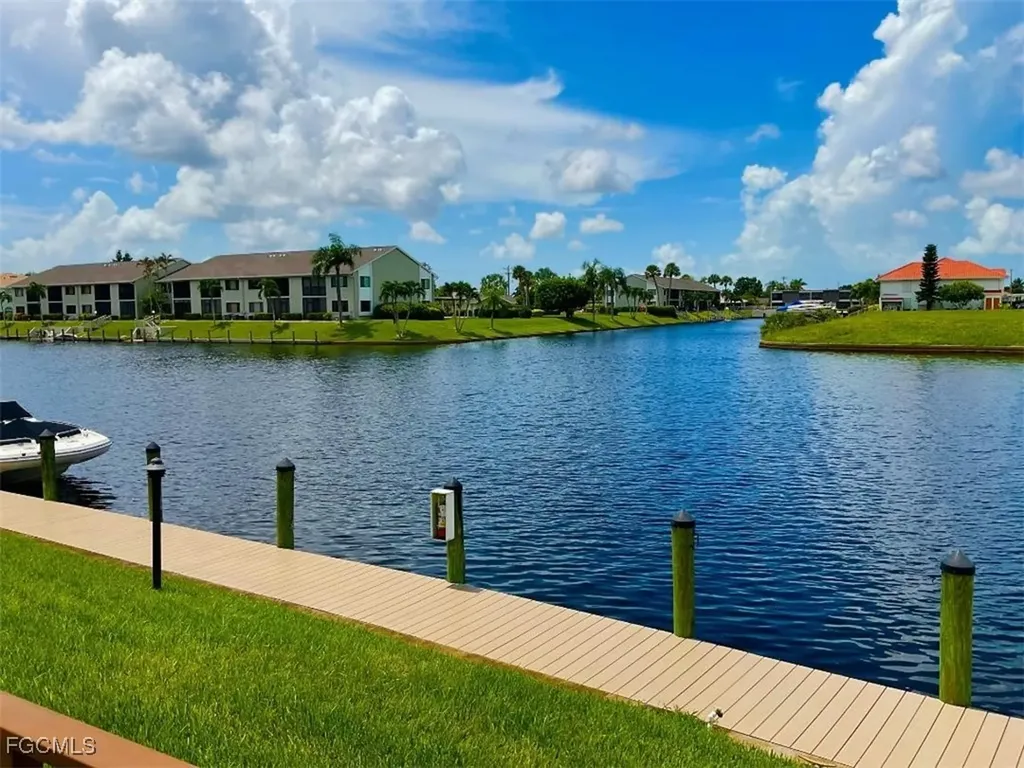 3708 SE 12th Avenue Cape Coral FL 33904