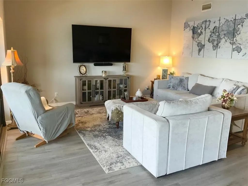 3708 SE 12th Avenue Cape Coral FL 33904