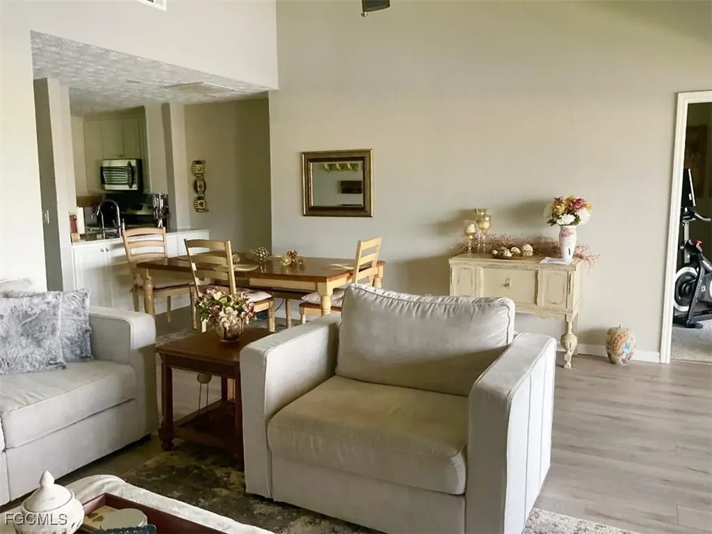 3708 SE 12th Avenue Cape Coral FL 33904