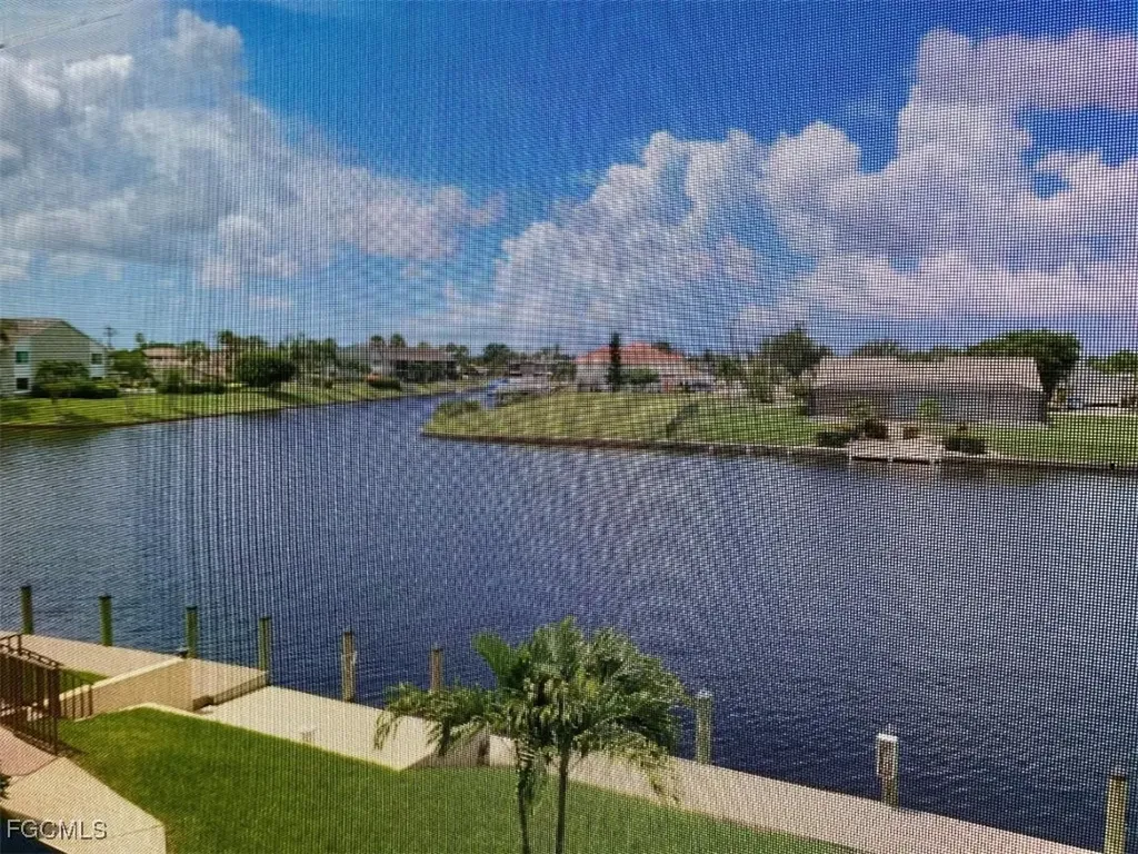 3708 SE 12th Avenue Cape Coral FL 33904