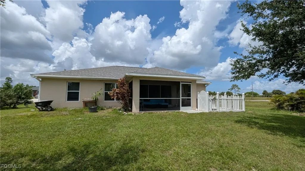 4005 NE 17th Avenue Cape Coral FL 33909