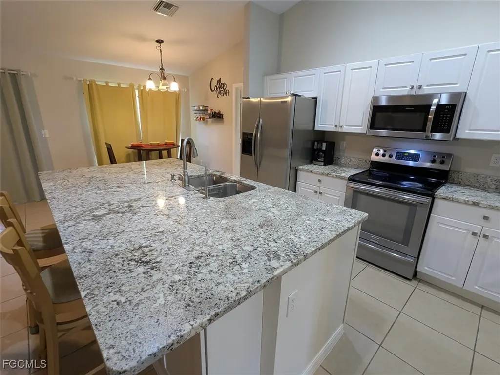 4005 NE 17th Avenue Cape Coral FL 33909