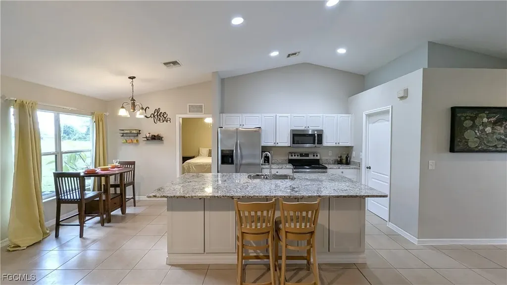 4005 NE 17th Avenue Cape Coral FL 33909