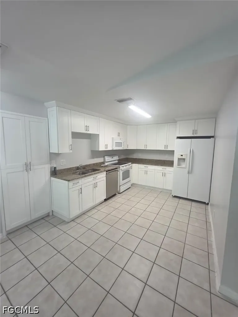 1216-1218 W 12th Street Lehigh Acres FL 33972