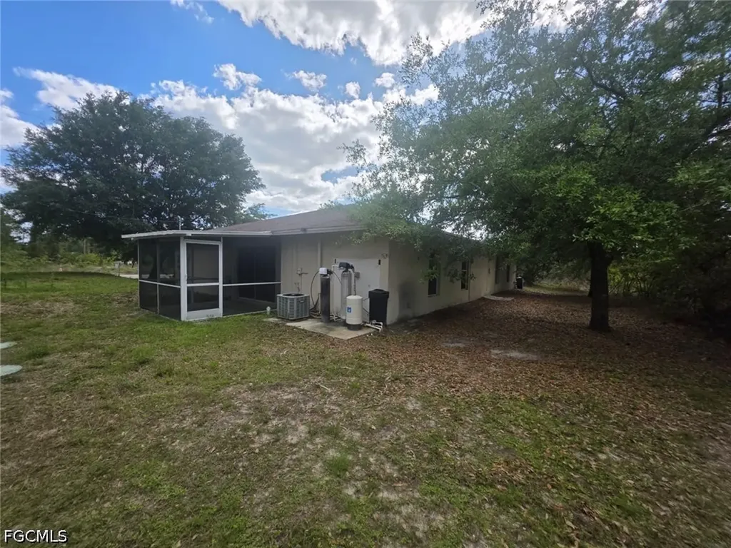 1216-1218 W 12th Street Lehigh Acres FL 33972