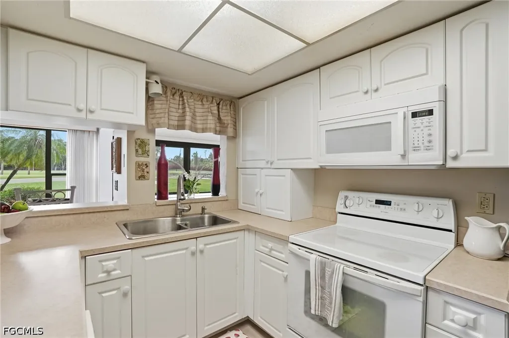 5905 Trailwinds Drive Fort Myers FL 33907