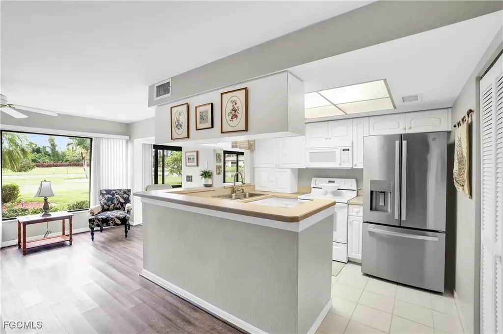 5905 Trailwinds Drive Fort Myers FL 33907