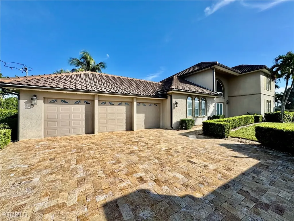 14370 Mcgregor Boulevard Fort Myers FL 33919