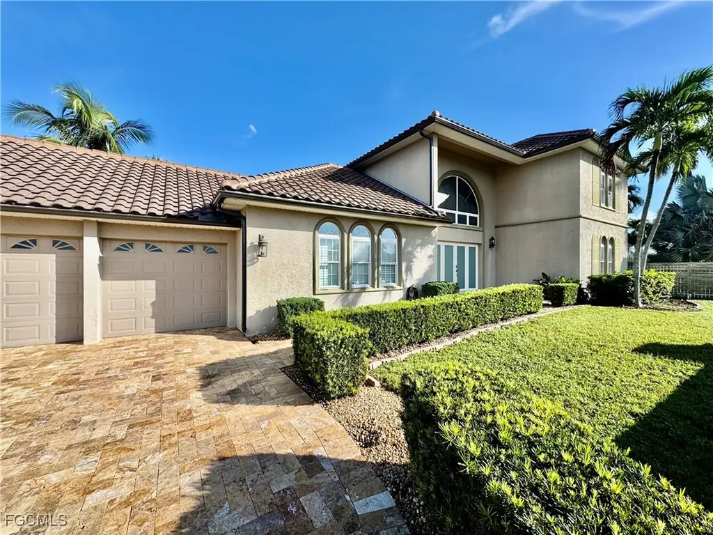 14370 Mcgregor Boulevard Fort Myers FL 33919
