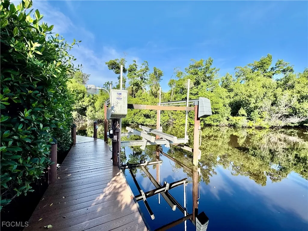 14370 Mcgregor Boulevard Fort Myers FL 33919