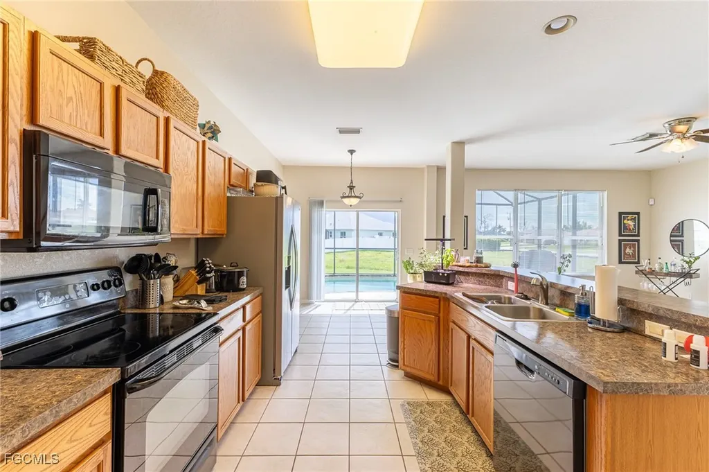 1815 NW 24th Avenue Cape Coral FL 33993