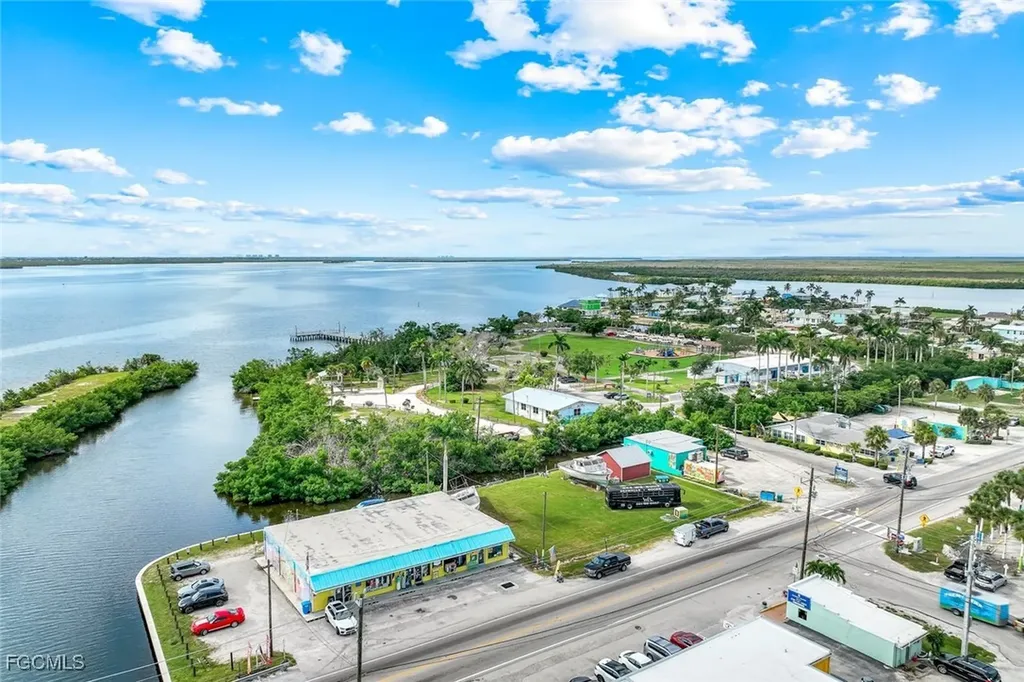 4547 Pine Island Road NW Matlacha FL 33993