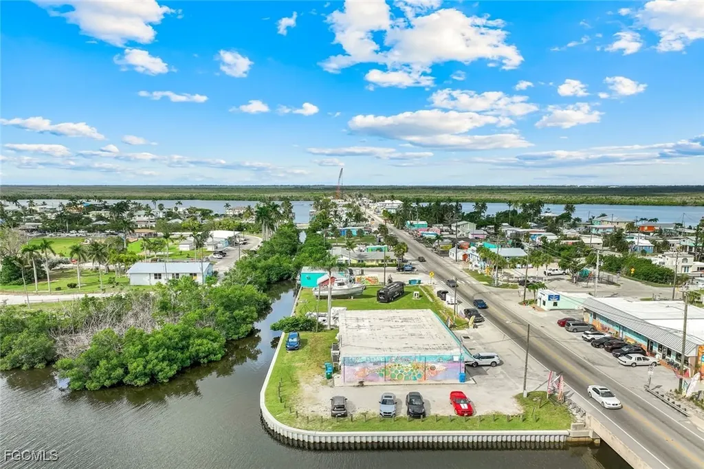4547 Pine Island Road NW Matlacha FL 33993