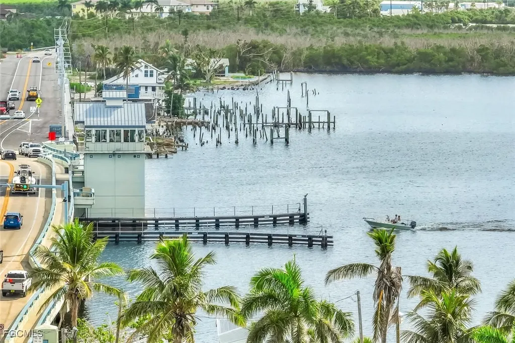4547 Pine Island Road NW Matlacha FL 33993