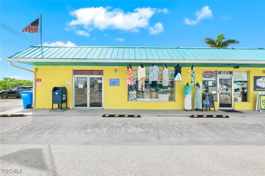 4547 Pine Island Road NW Matlacha FL 33993