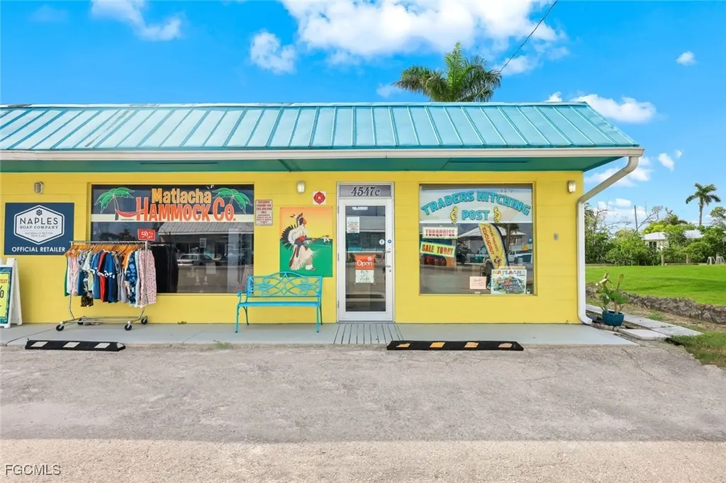 4547 Pine Island Road NW Matlacha FL 33993