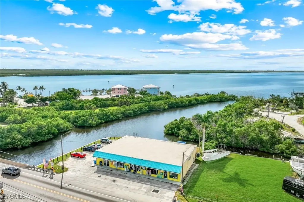 4547 Pine Island Road NW Matlacha FL 33993