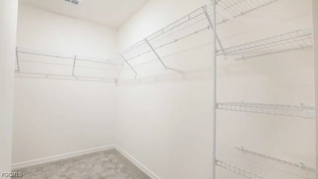 2030 NE 2nd Avenue Cape Coral FL 33909