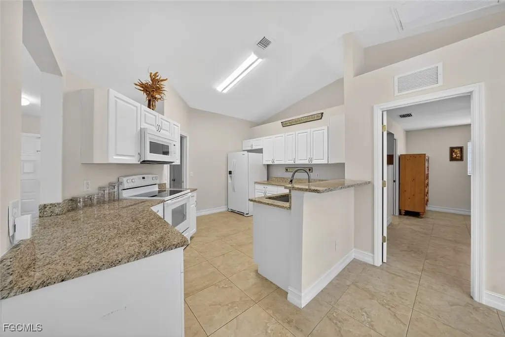 4538 SW 6th Place Cape Coral FL 33914