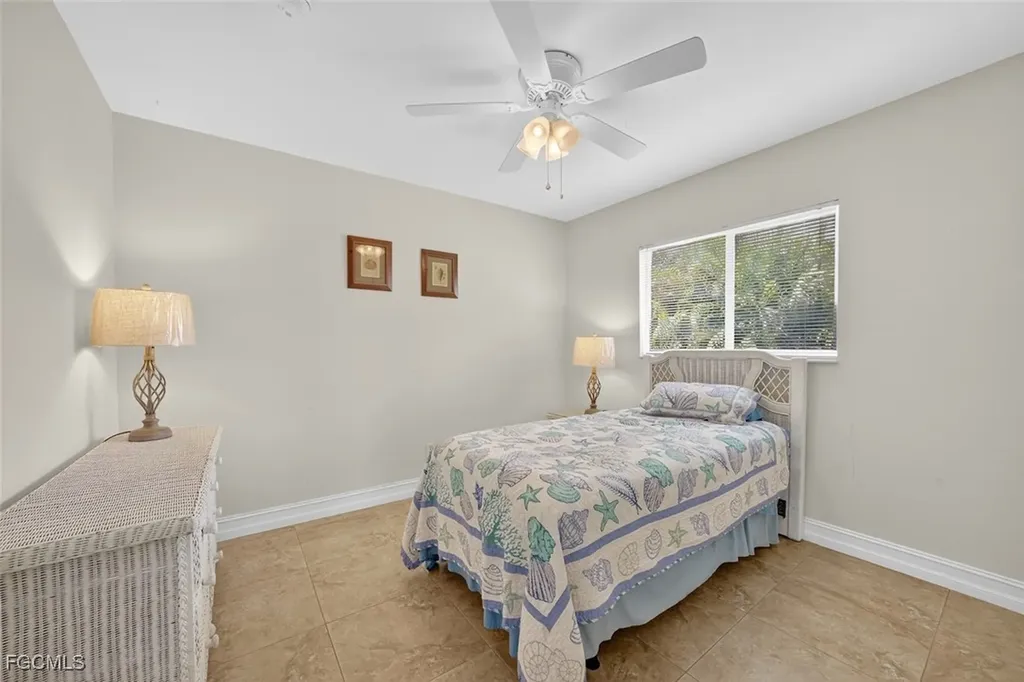 4538 SW 6th Place Cape Coral FL 33914