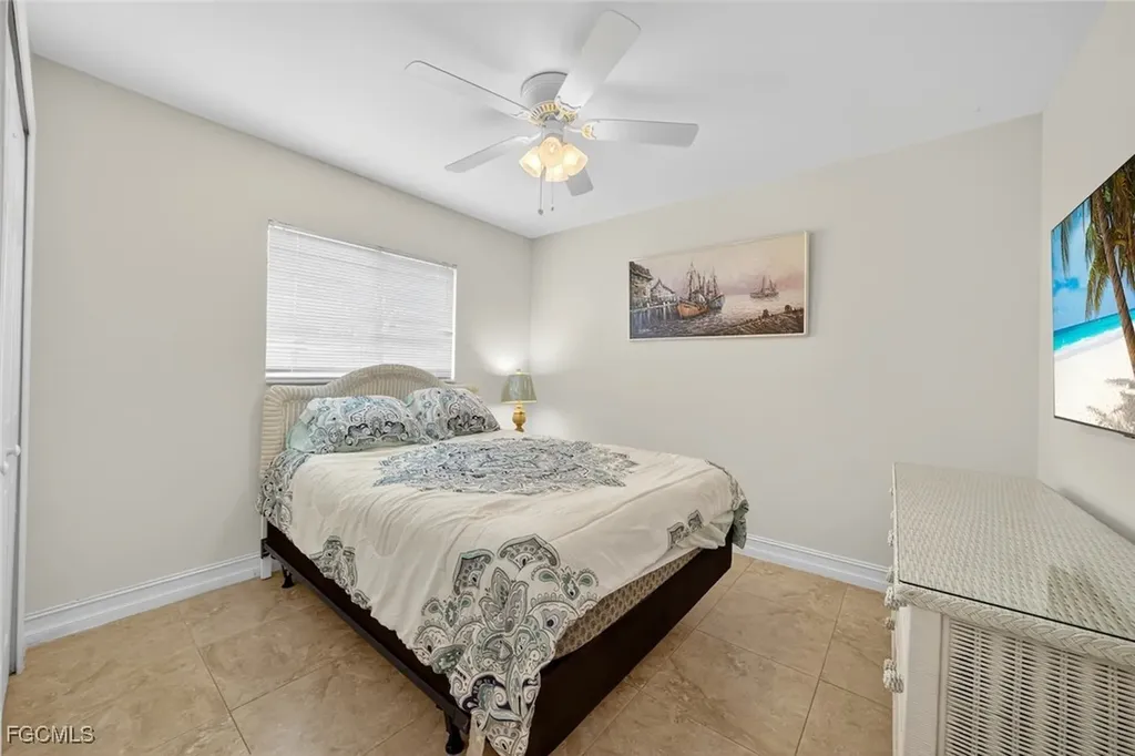 4538 SW 6th Place Cape Coral FL 33914