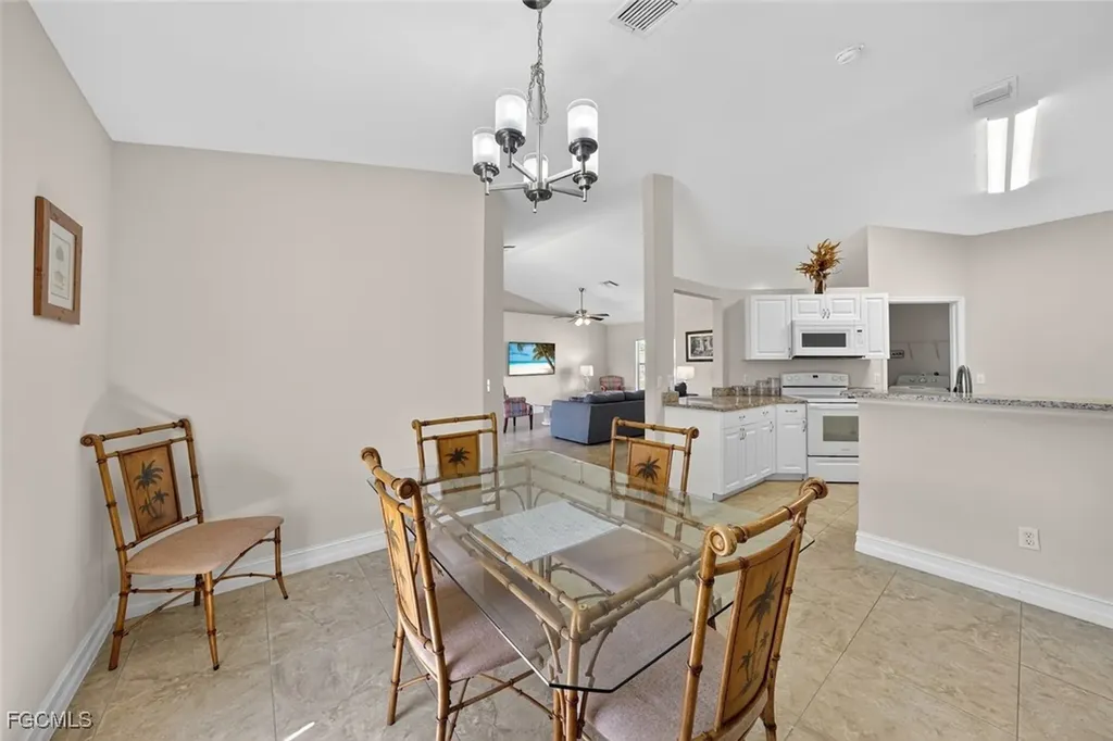 4538 SW 6th Place Cape Coral FL 33914