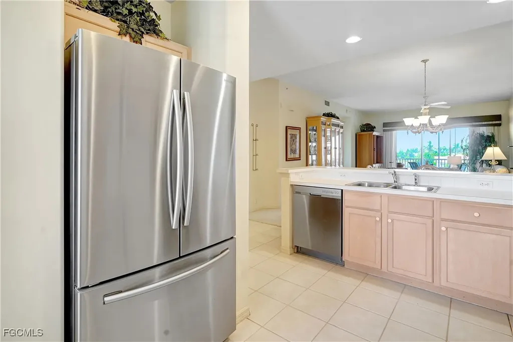 9180 Southmont Cove Fort Myers FL 33908