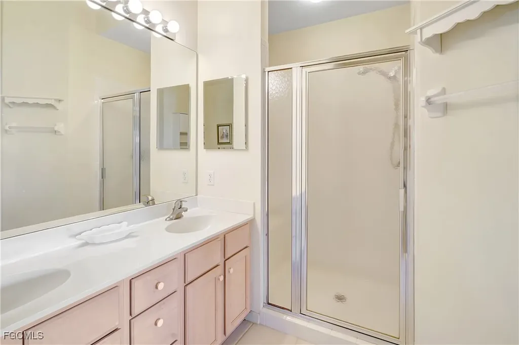 9180 Southmont Cove Fort Myers FL 33908