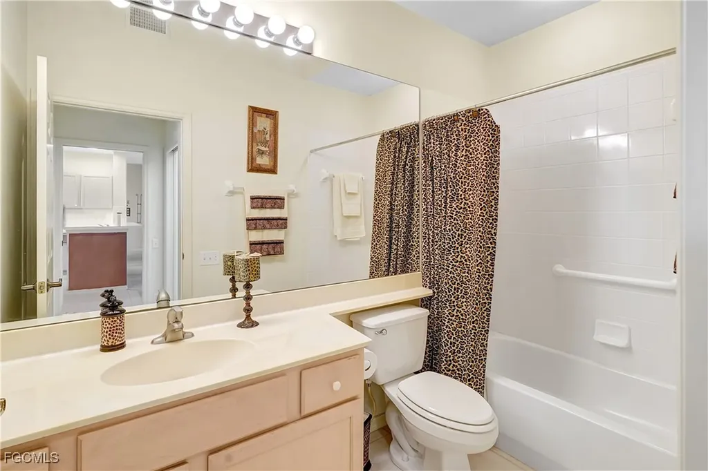 9180 Southmont Cove Fort Myers FL 33908