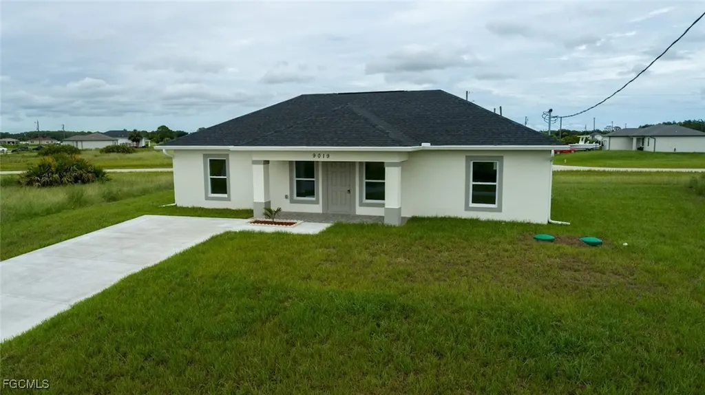 9019 E Crow Circle Labelle FL 33935