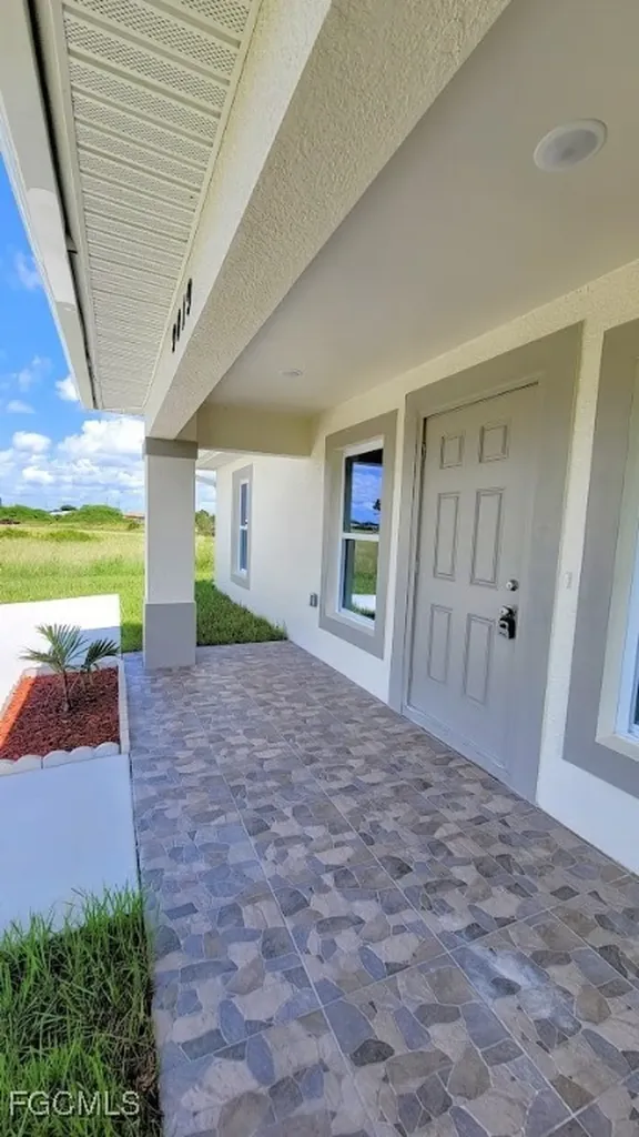 9019 E Crow Circle Labelle FL 33935