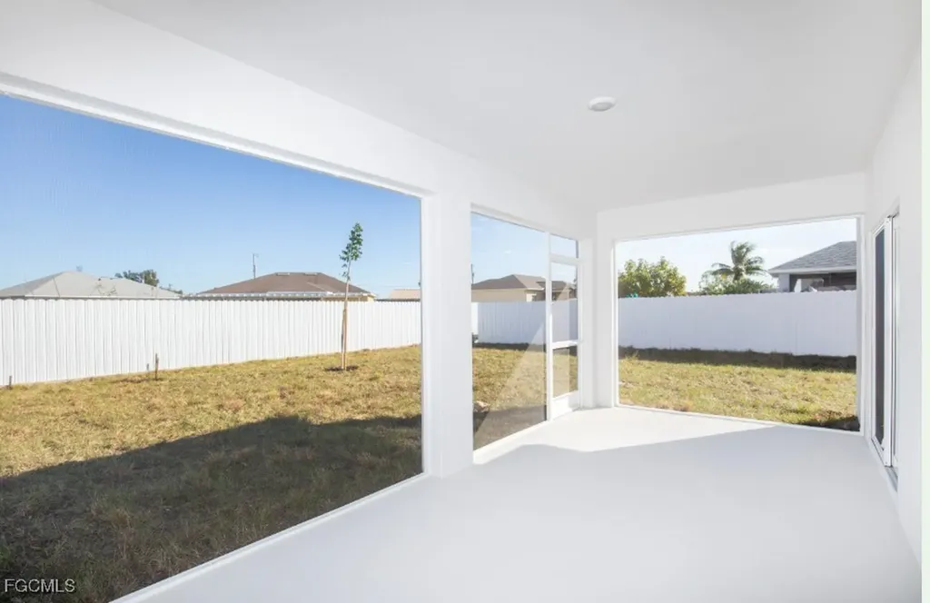 1423 SW 17th Avenue Cape Coral FL 33991