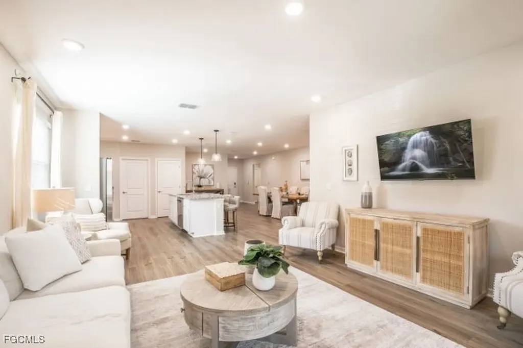 1423 SW 17th Avenue Cape Coral FL 33991