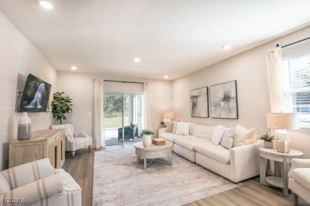 1423 SW 17th Avenue Cape Coral FL 33991