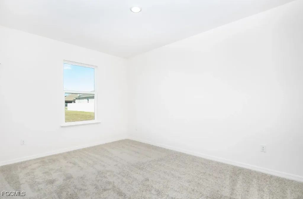 1423 SW 17th Avenue Cape Coral FL 33991