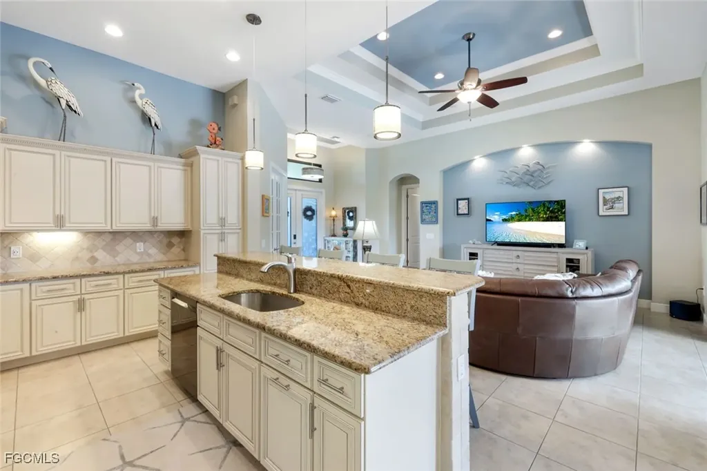 4407 SW 19th Avenue Cape Coral FL 33914