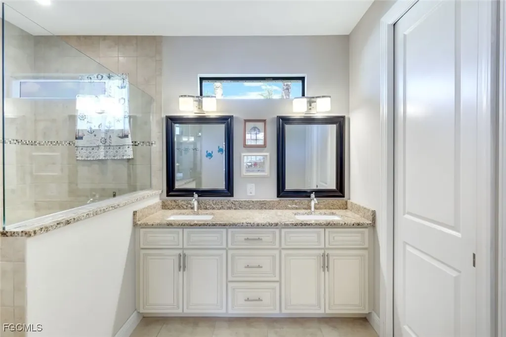 4407 SW 19th Avenue Cape Coral FL 33914