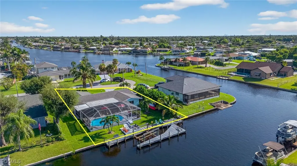138 SE 40th Street Cape Coral FL 33904