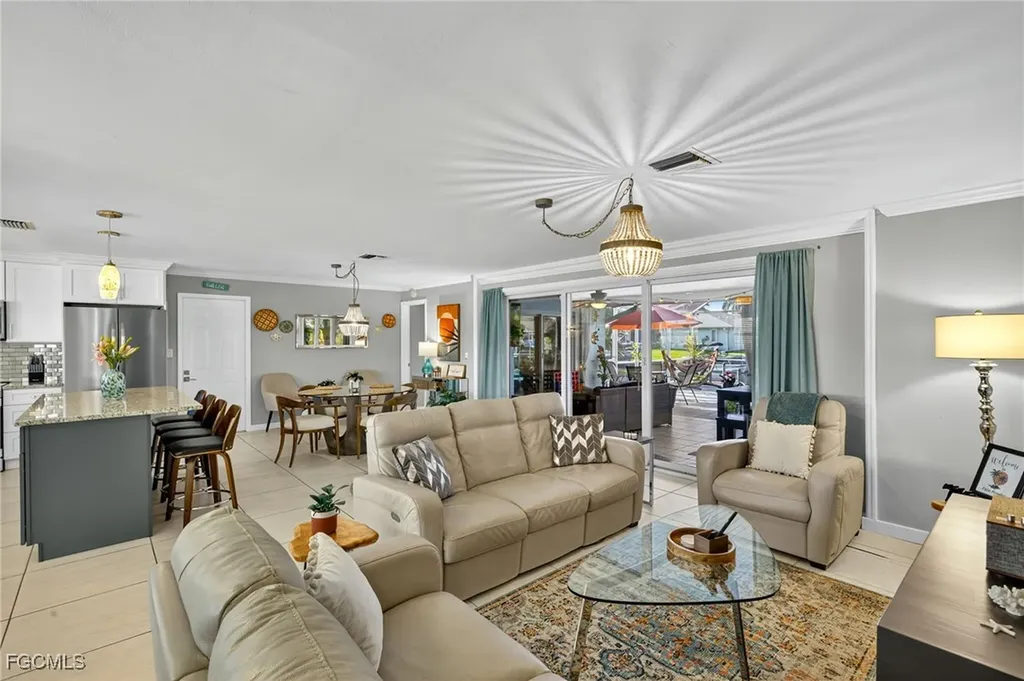 138 SE 40th Street Cape Coral FL 33904