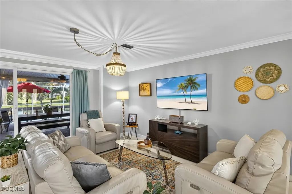 138 SE 40th Street Cape Coral FL 33904