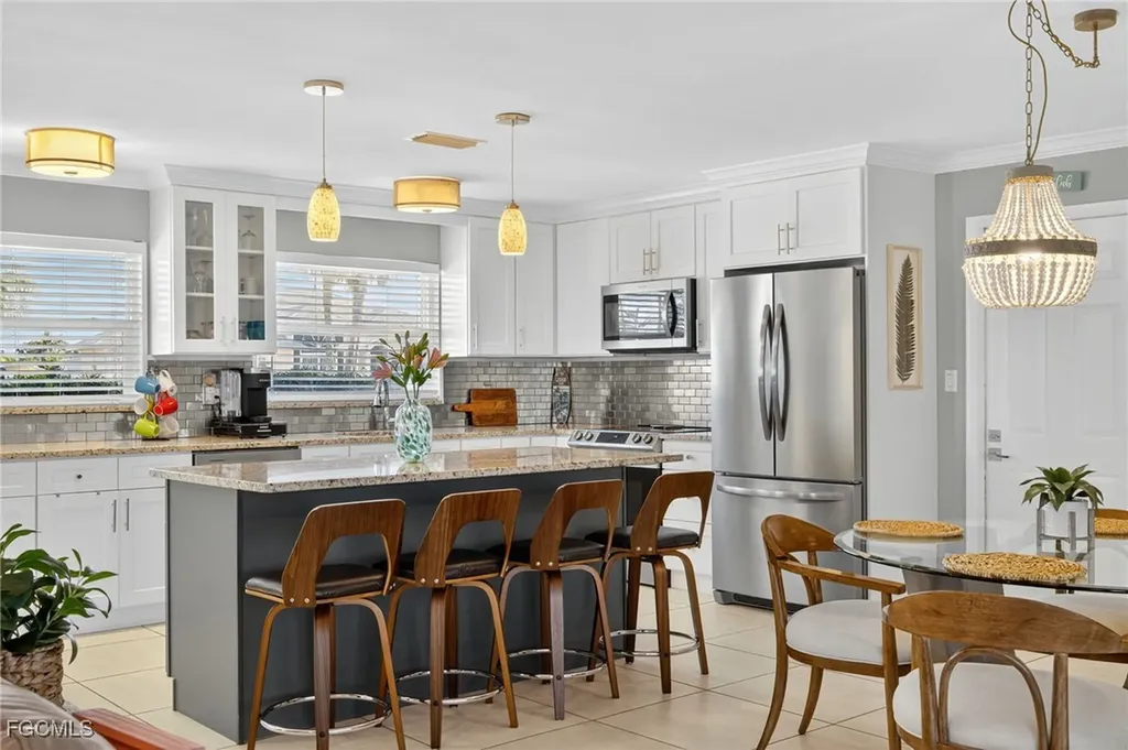 138 SE 40th Street Cape Coral FL 33904