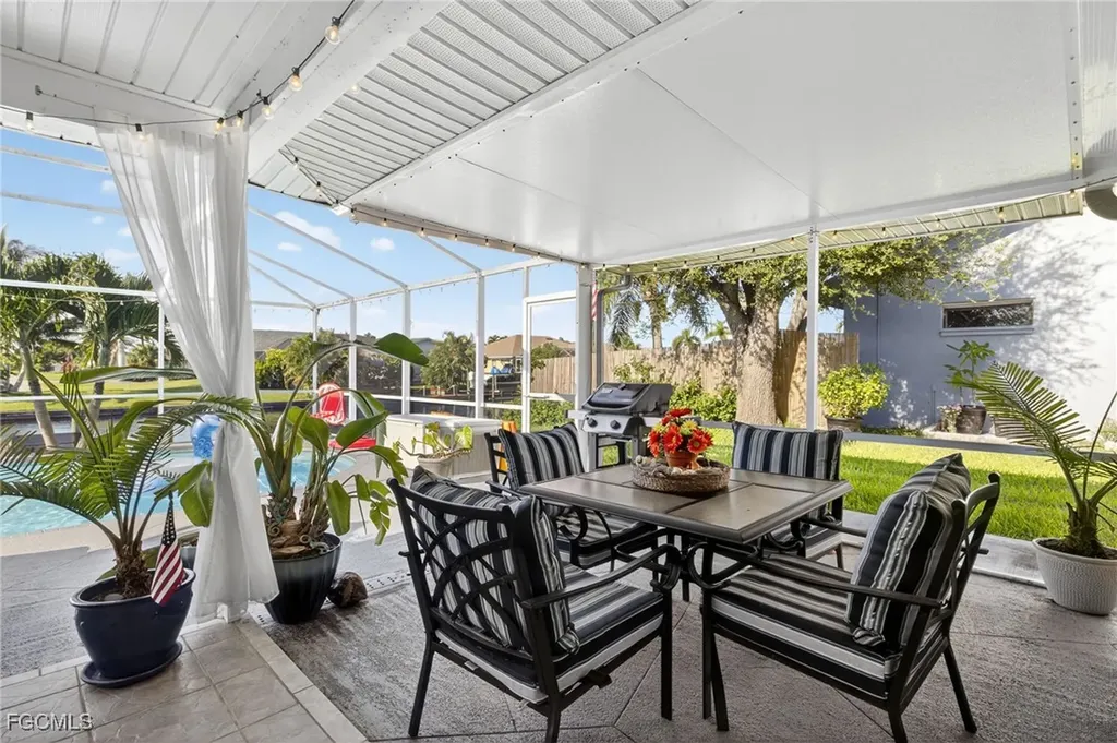 138 SE 40th Street Cape Coral FL 33904