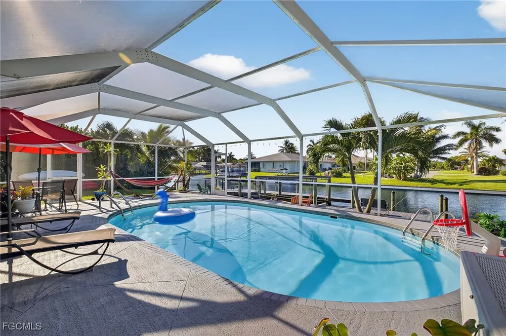 138 SE 40th Street Cape Coral FL 33904