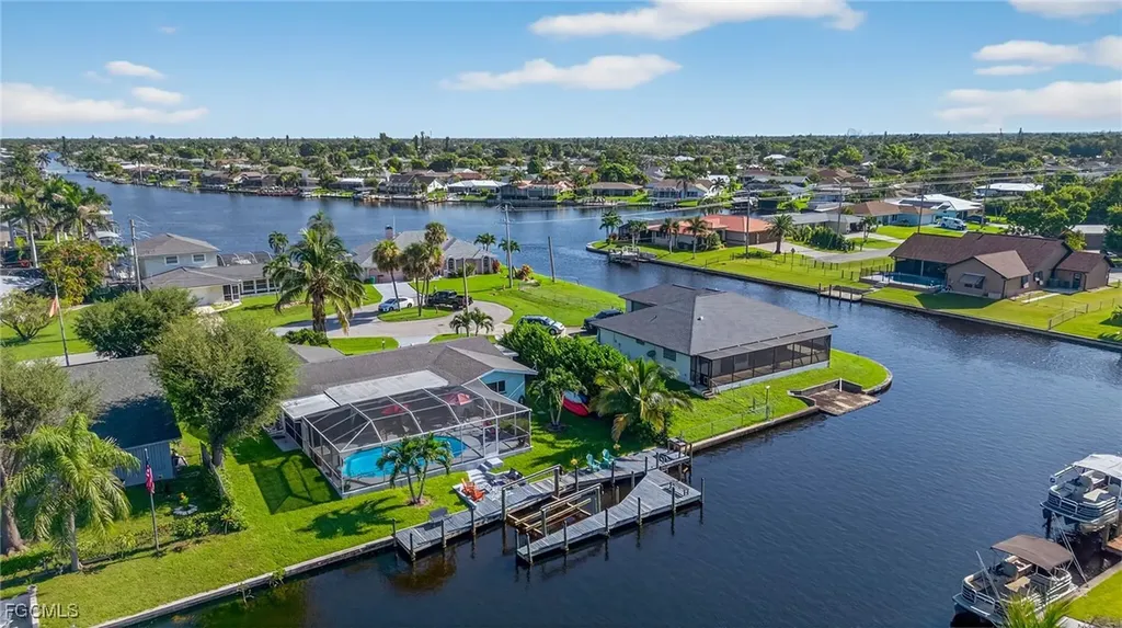 138 SE 40th Street Cape Coral FL 33904